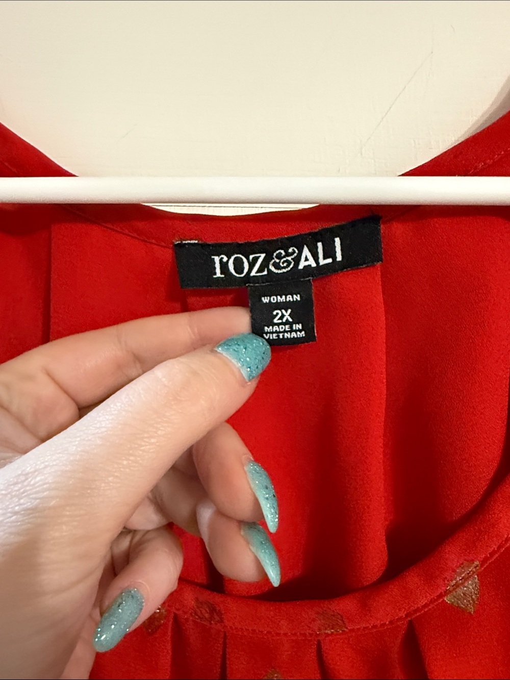 Roz & Ali Red Gold Heart Peasant Top - Picture 2 of 5